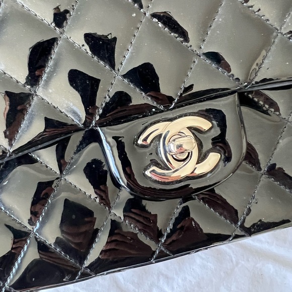 Chanel Classic Double Flap Quilted Patent - Picture 11 of 15